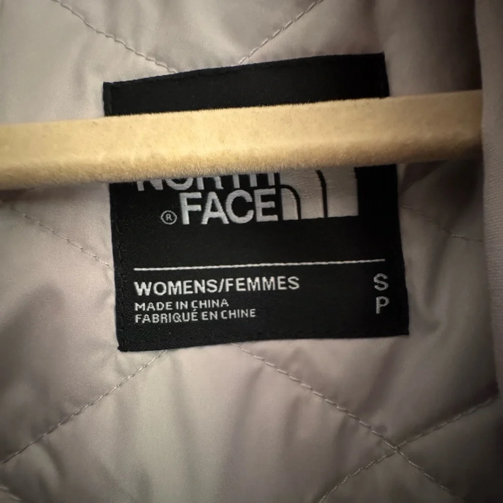 The North Face Women's Quilted Jacket - Soft Gray - Picture 2 of 5